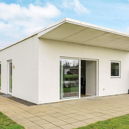 6 Person Holiday Home In Ringk Bing リンケビング エクステリア 写真